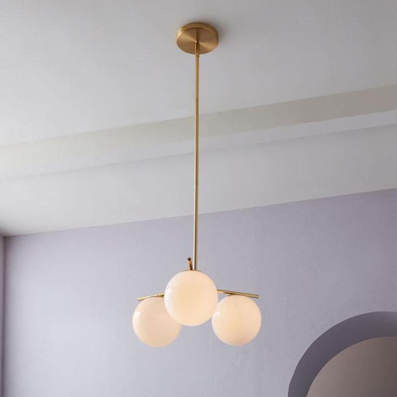 Casoella Kroonluchter met bolvormige kap en steel, moderne goudkleurige afwerking