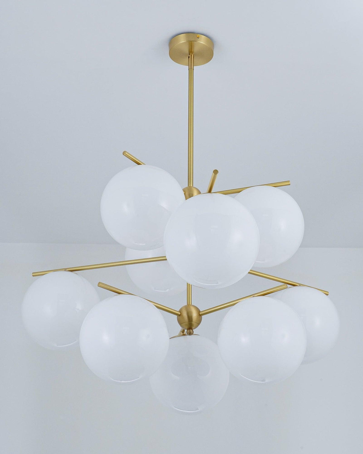 Casoella Kroonluchter met bolvormige kap en steel, moderne goudkleurige afwerking