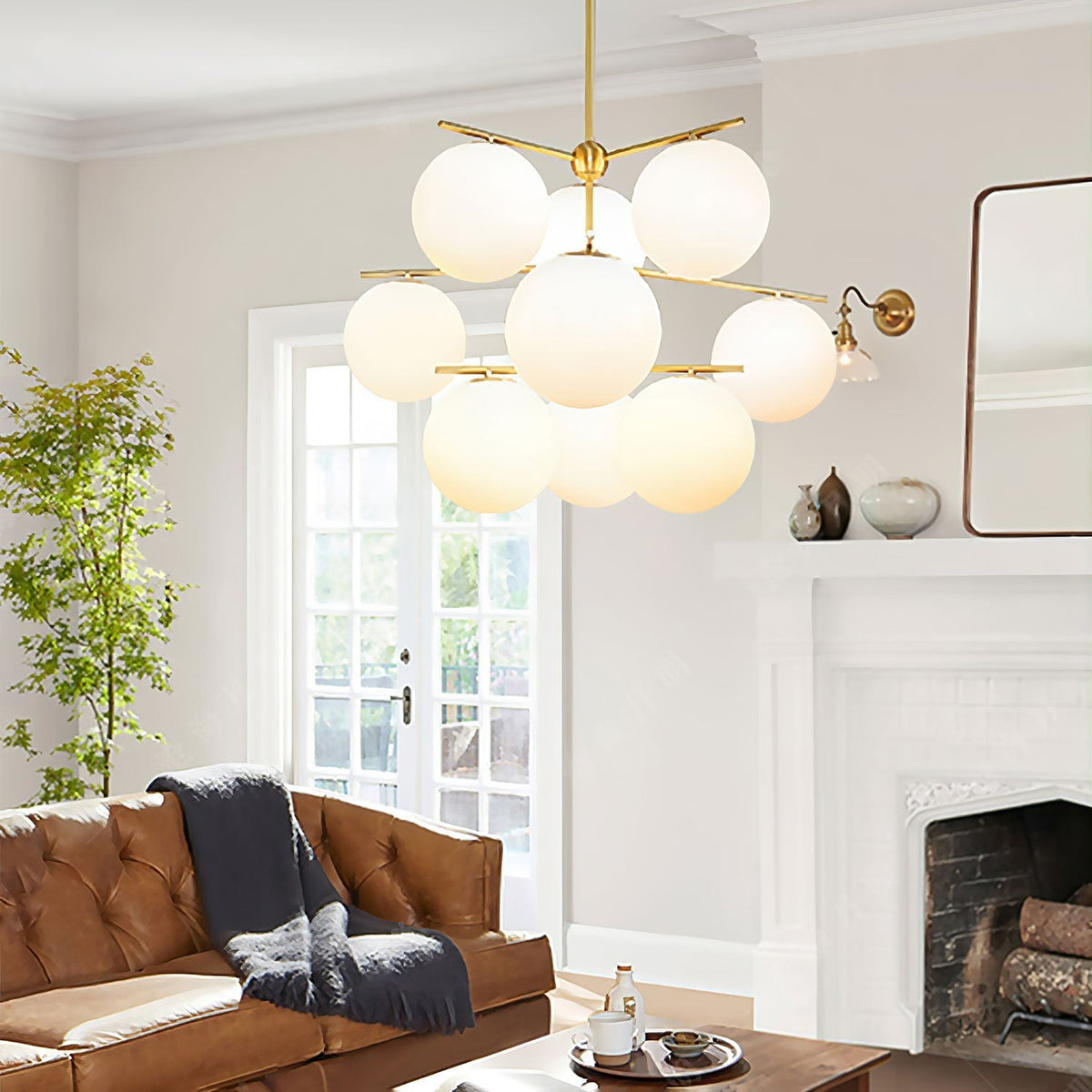 Casoella Kroonluchter met bolvormige kap en steel, moderne goudkleurige afwerking