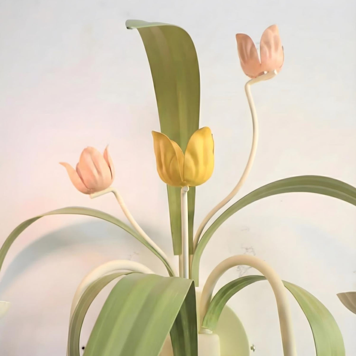 Tulianne wandlamp
