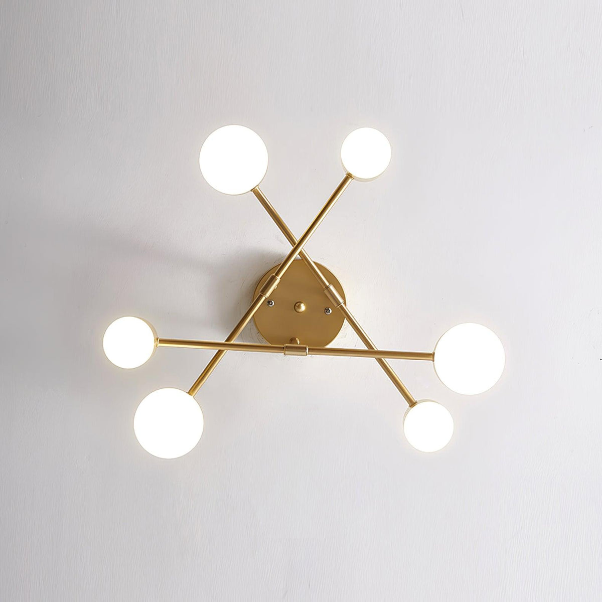 Sputnik plafondlamp goudkleurige afwerking