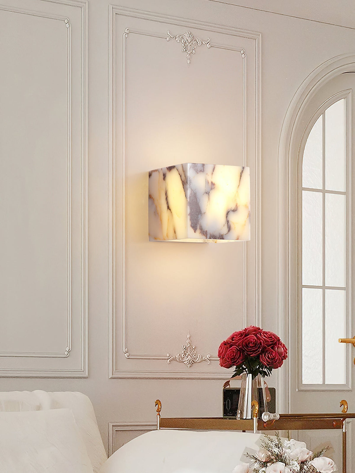 Neranina wandlamp in marmer