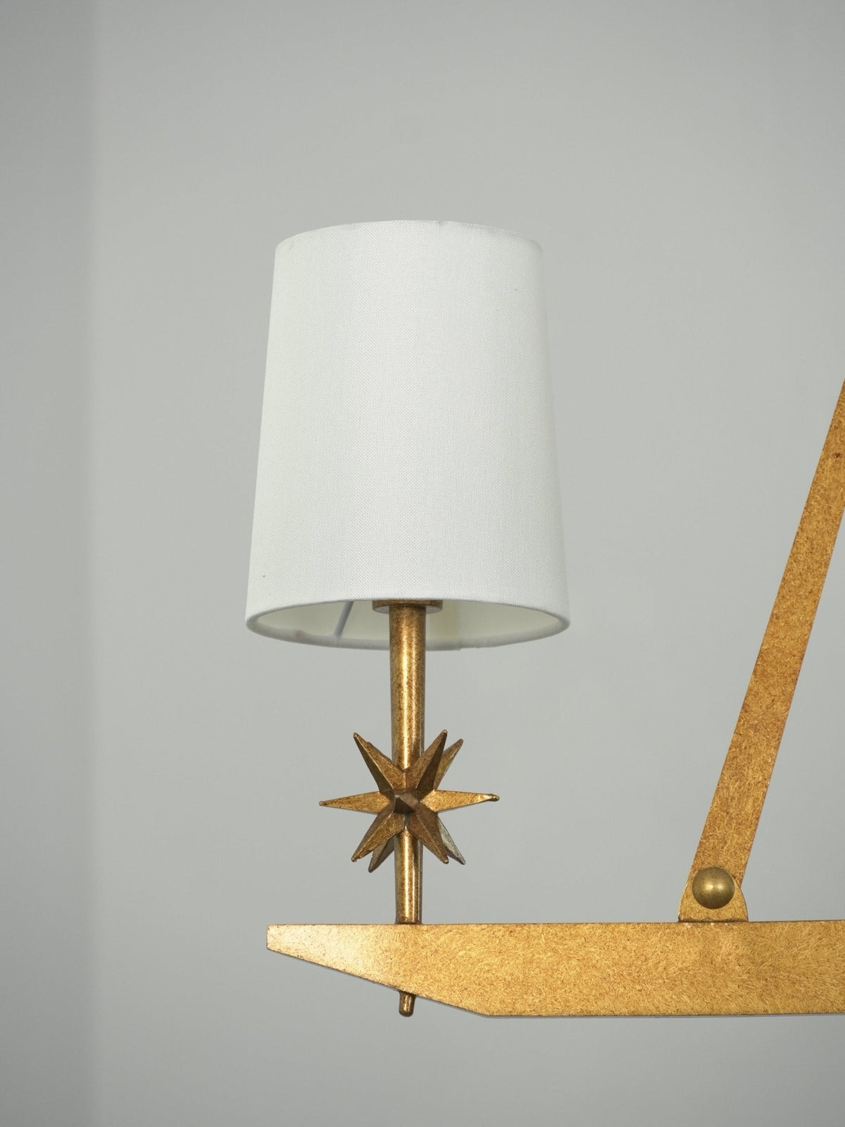 Lynve elegante kroonluchter met messing frame en steraccenten