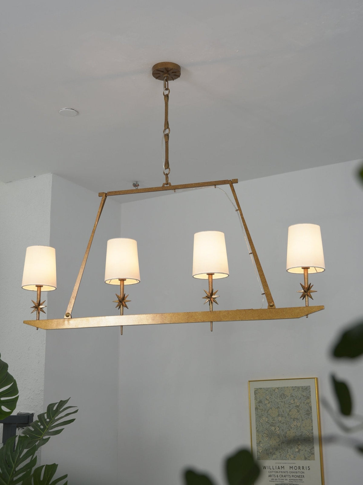 Lynve elegante kroonluchter met messing frame en steraccenten