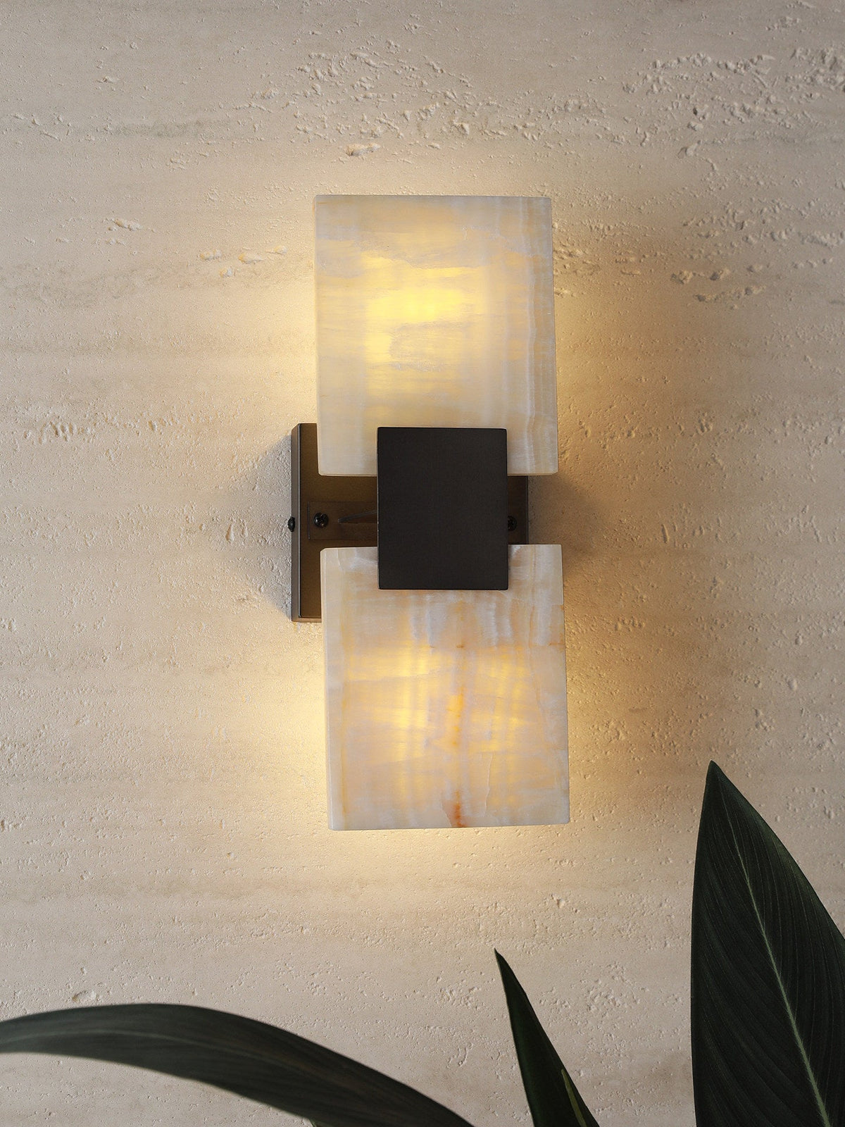 Nerion Shift albasten wandlamp