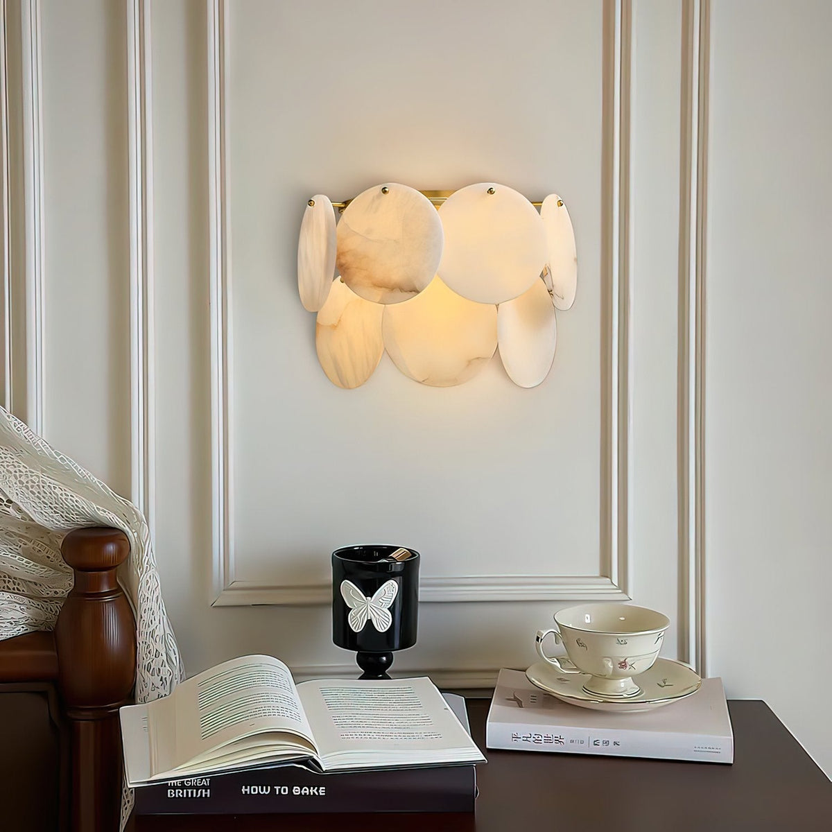 Avenlith wandlamp met overlappende albasten ronde schijven