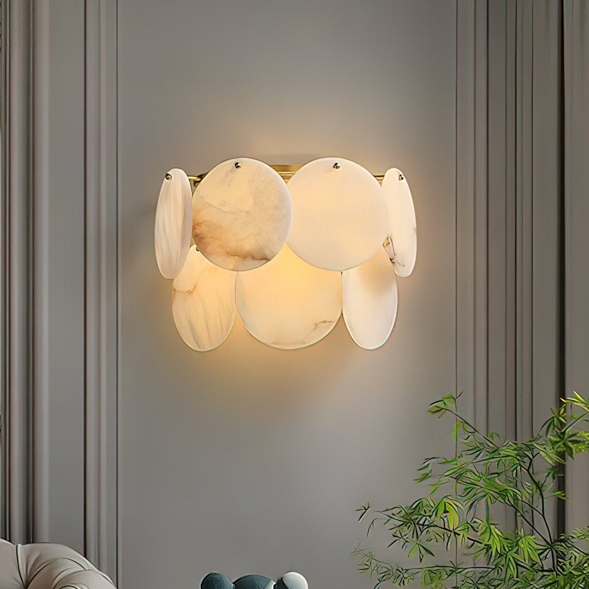 Avenlith wandlamp met overlappende albasten ronde schijven