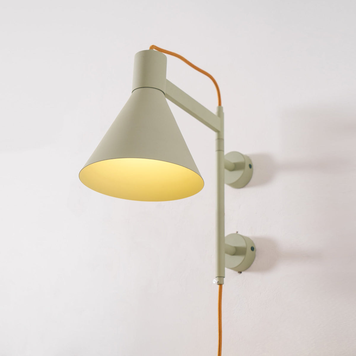 Avenirise wandlamp