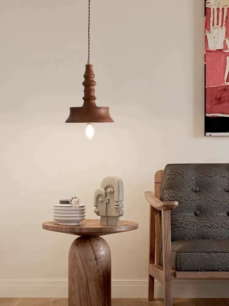 Tessira hanglamp van walnoothout met industriële stijl