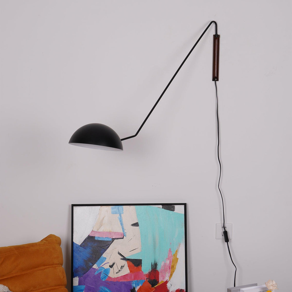 Lirixel wandlamp van walnoot