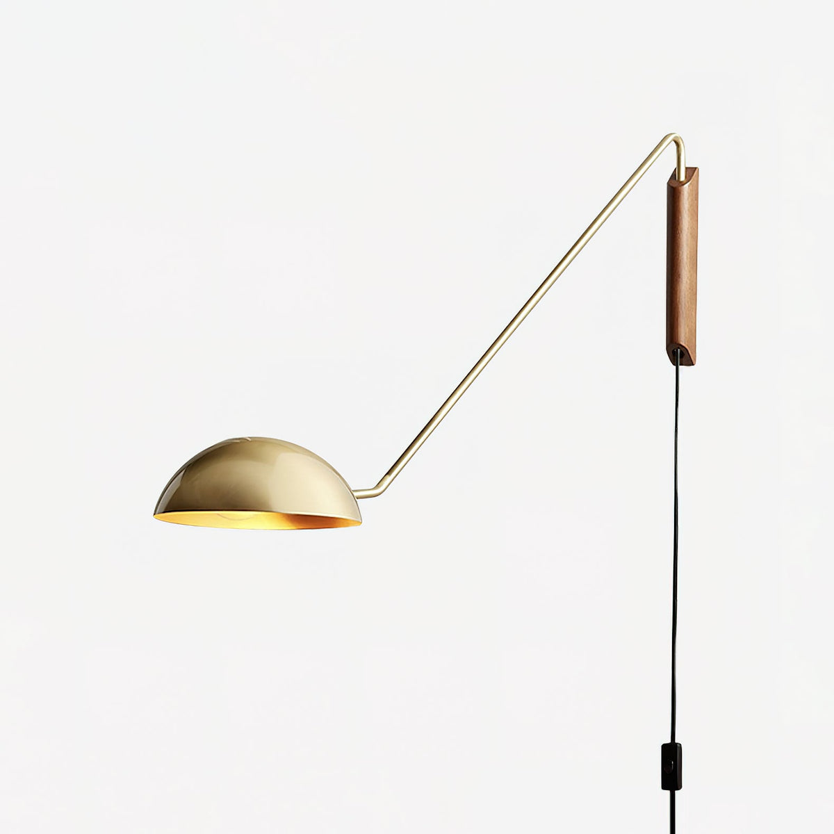 Lirixel wandlamp van walnoot