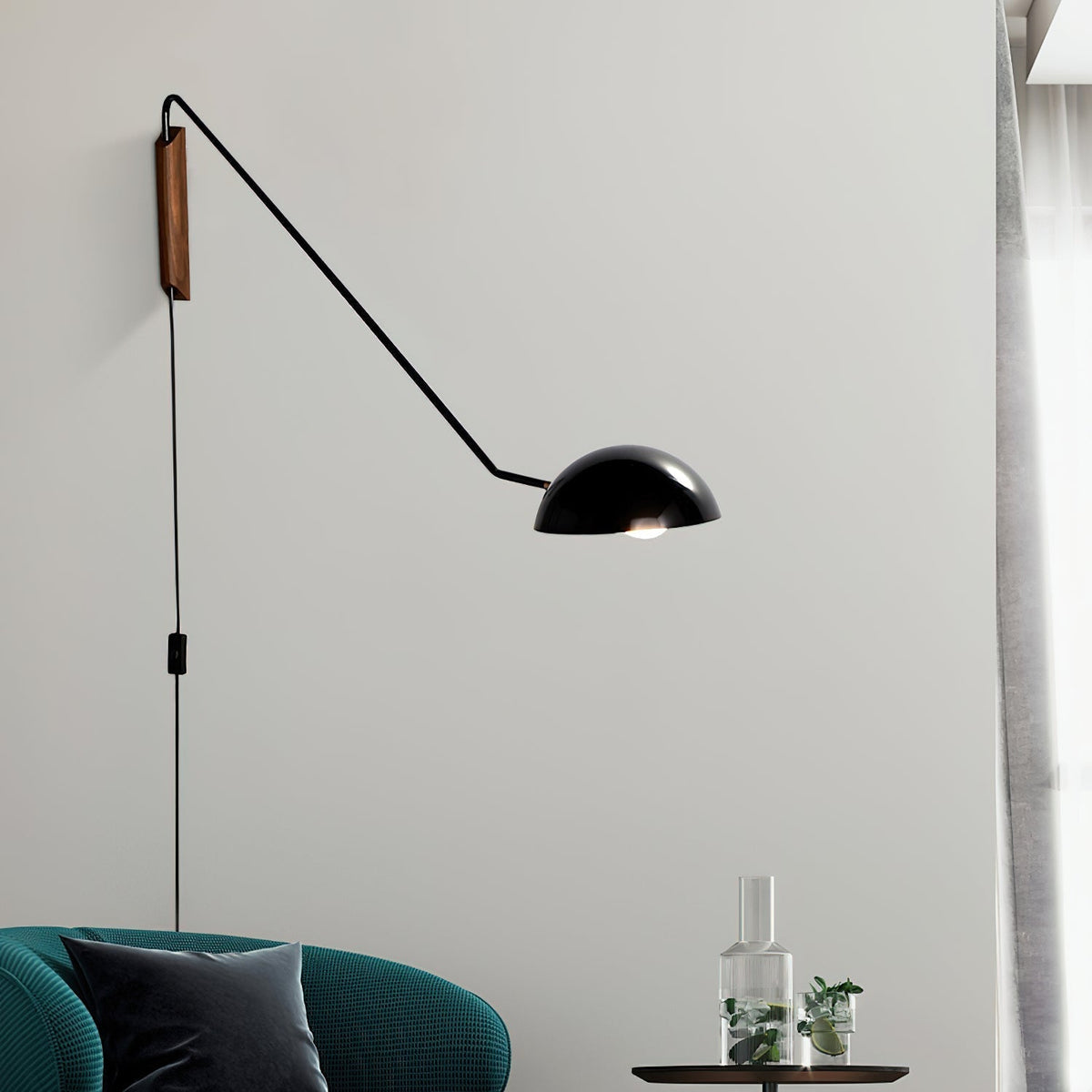 Lirixel wandlamp van walnoot