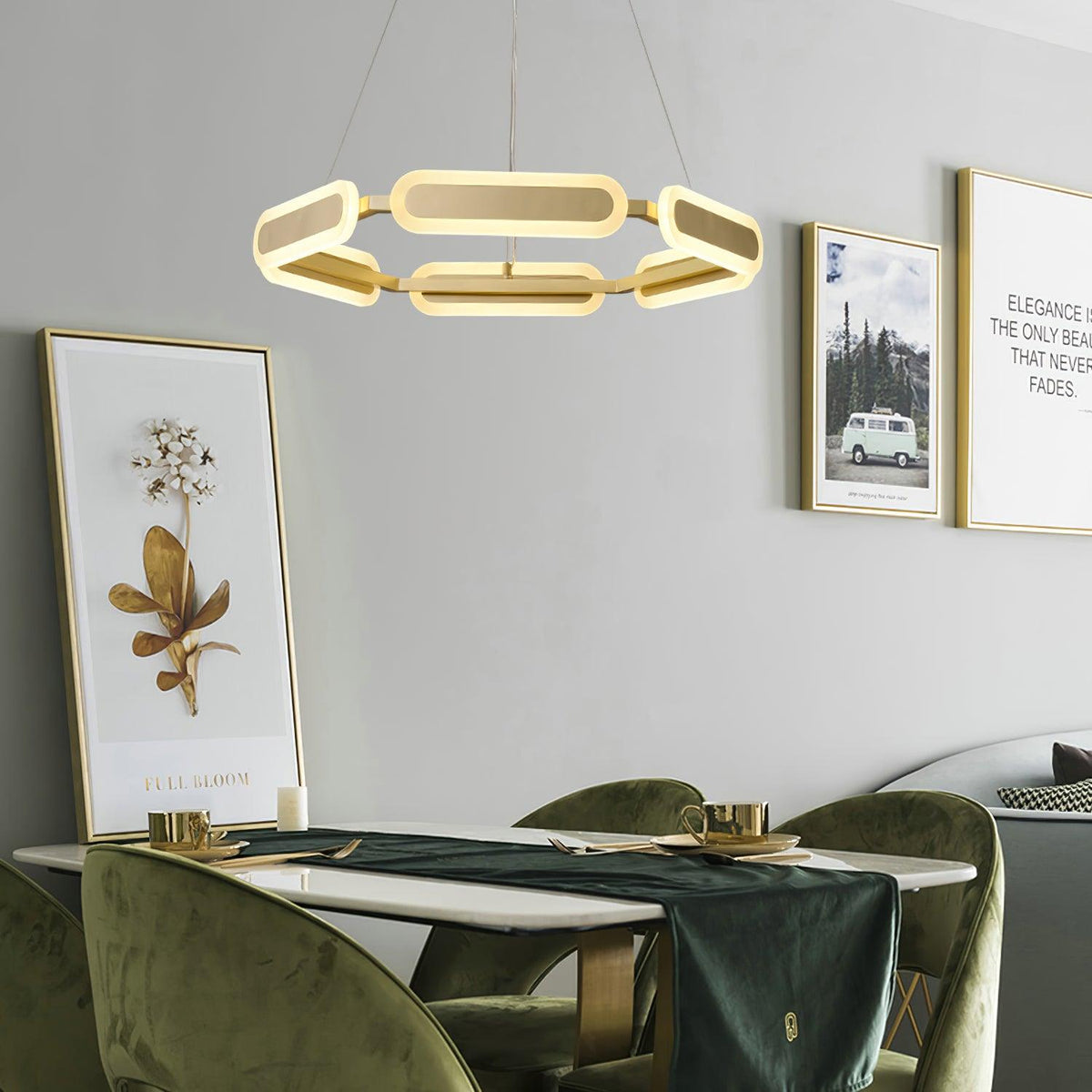 Din kroonluchter met geometrische messing ring