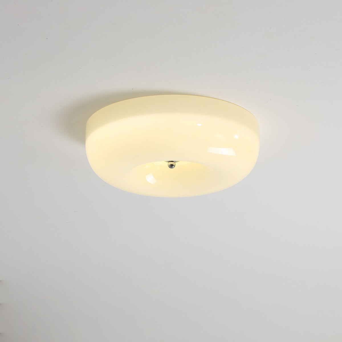 Cam Moderne plafondlamp van glas met minimalistisch swirl-ontwerp