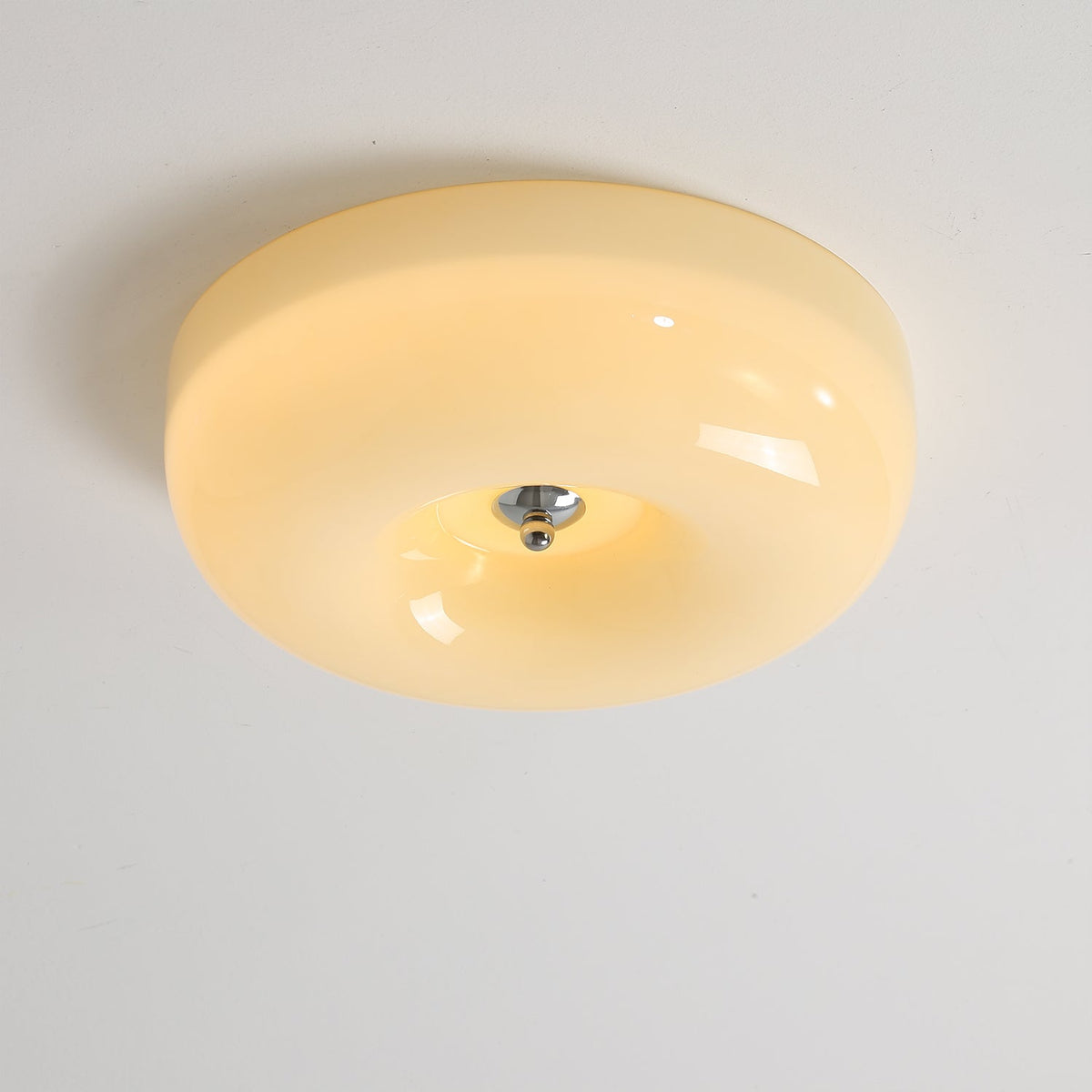 Cam Moderne plafondlamp van glas met minimalistisch swirl-ontwerp