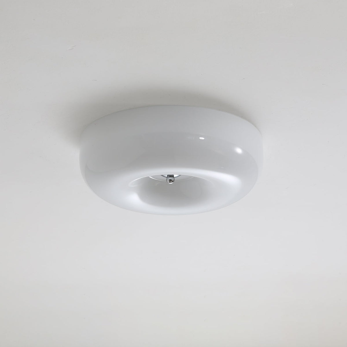 Cam Moderne plafondlamp van glas met minimalistisch swirl-ontwerp
