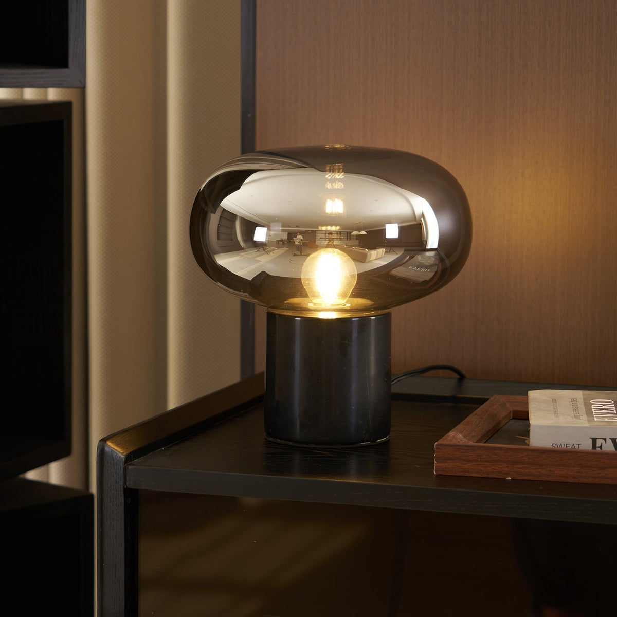 Rova Industriële tafellamp van marmer