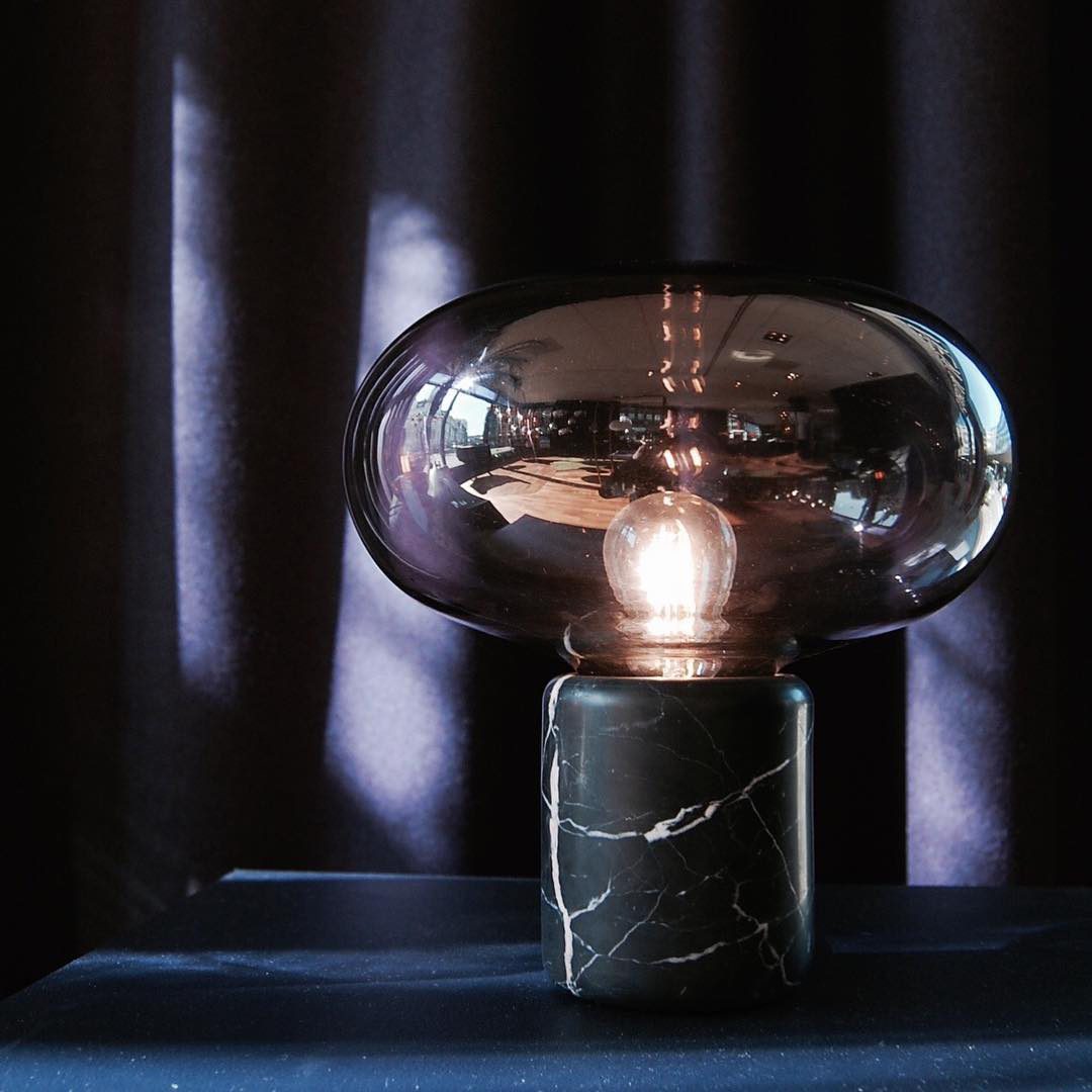Rova Industriële tafellamp van marmer