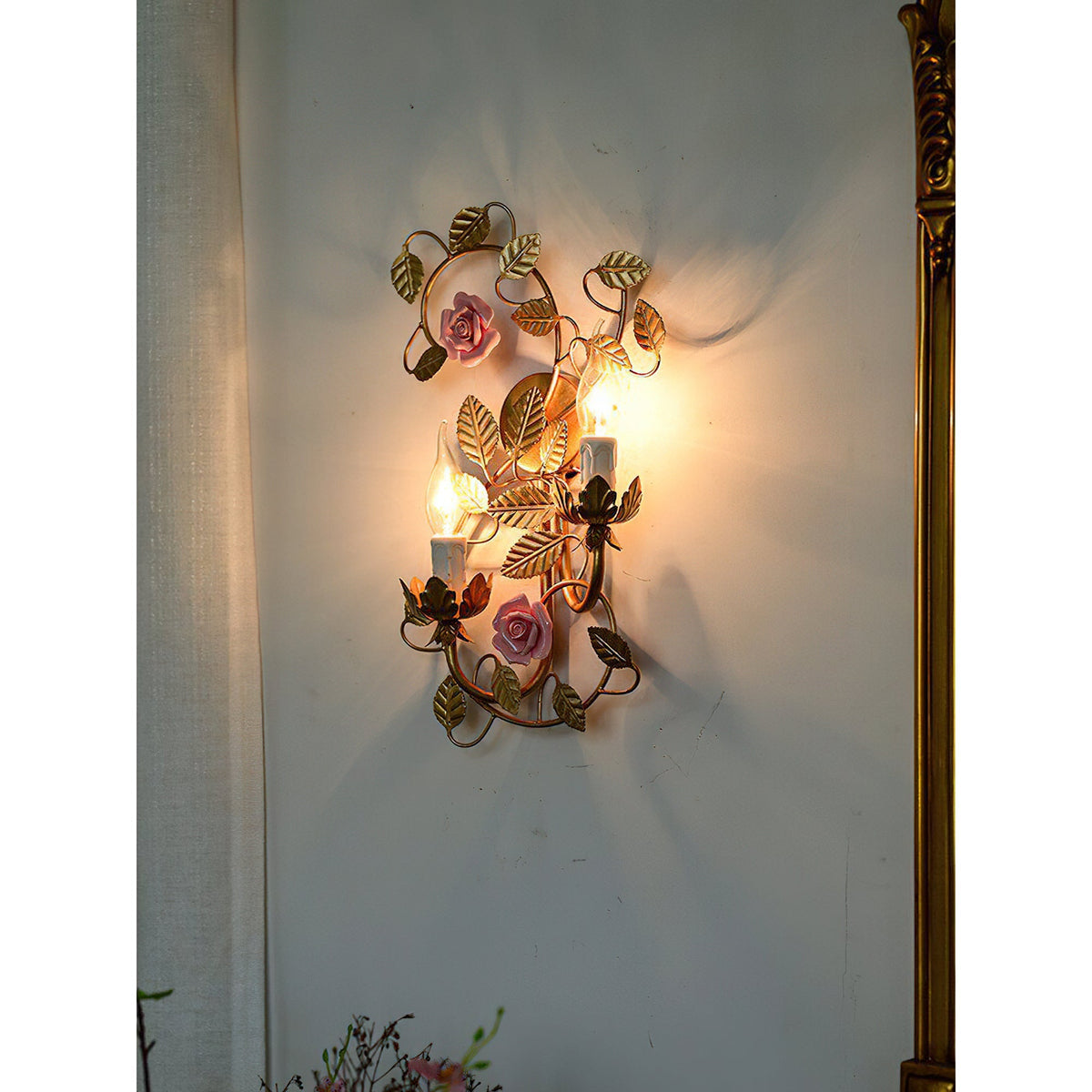 Blossom wandlamp met Vintage en Roze Ceramische Bloemen