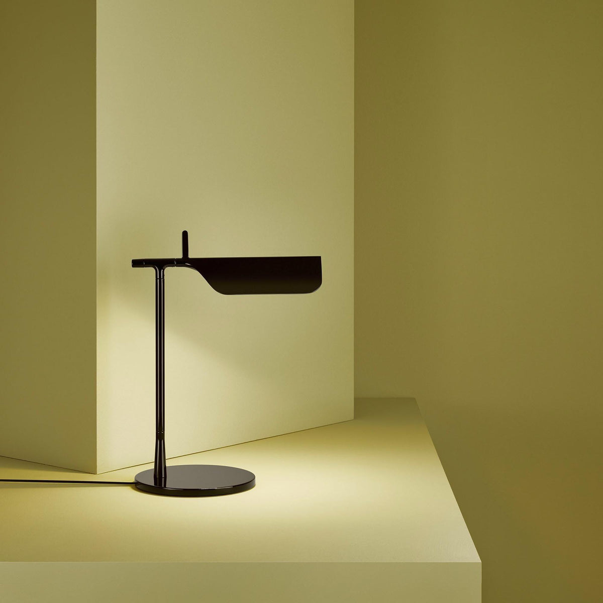 Cilorn acryl tafellamp met minimalistisch ontwerp