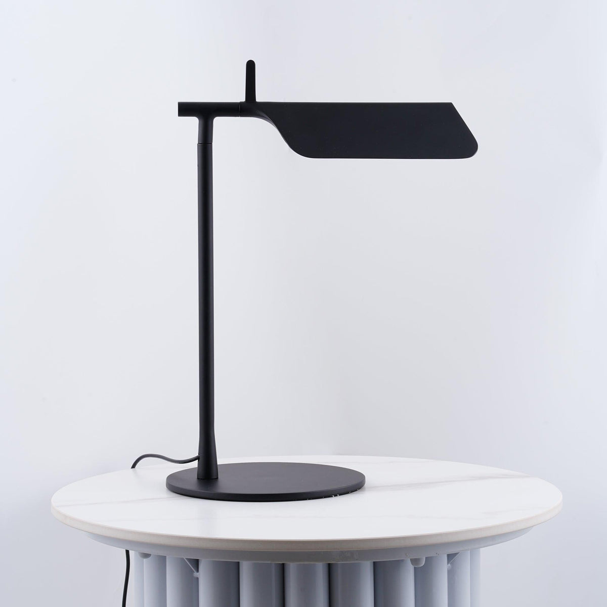 Cilorn acryl tafellamp met minimalistisch ontwerp