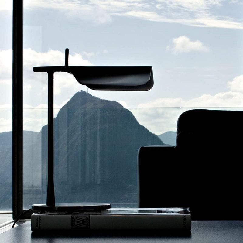 Cilorn acryl tafellamp met minimalistisch ontwerp