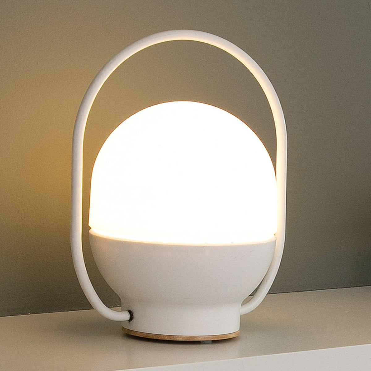 Orb Moderne tafellamp van glas