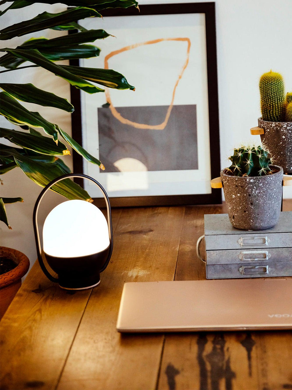 Orb Moderne tafellamp van glas