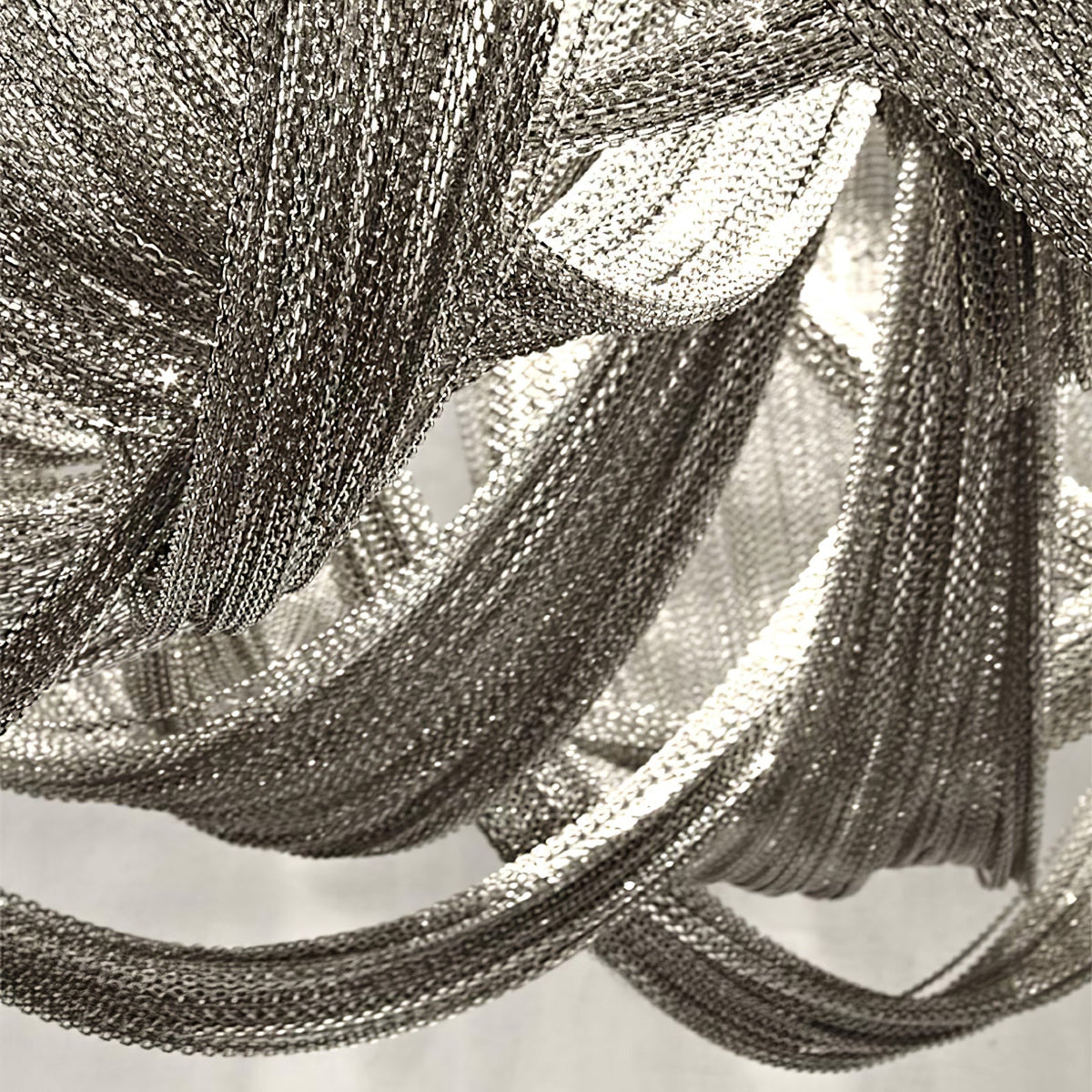 Talj plafondlamp met ketting van aluminium en tassel in nikkel