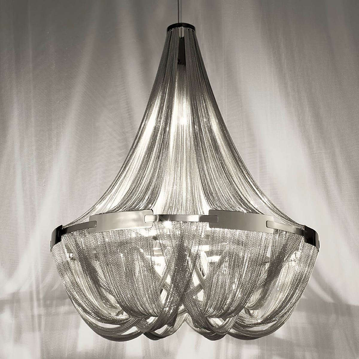 Zylen kroonluchter met aluminium ketting