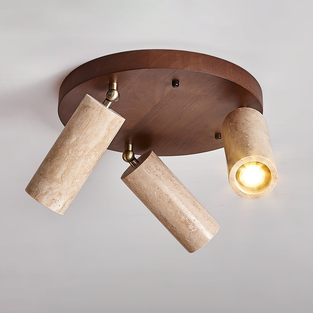 Zevenion meervoudige arm plafondlamp met walnoothout en geel travertin