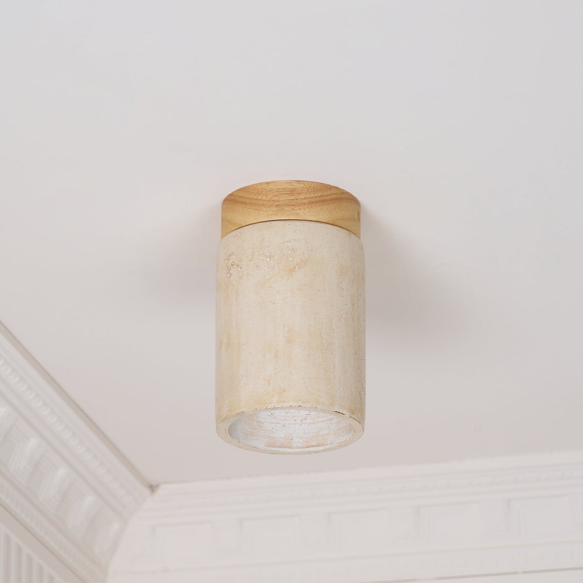 Valelelle plafondlamp met cilindrische kap van travertin