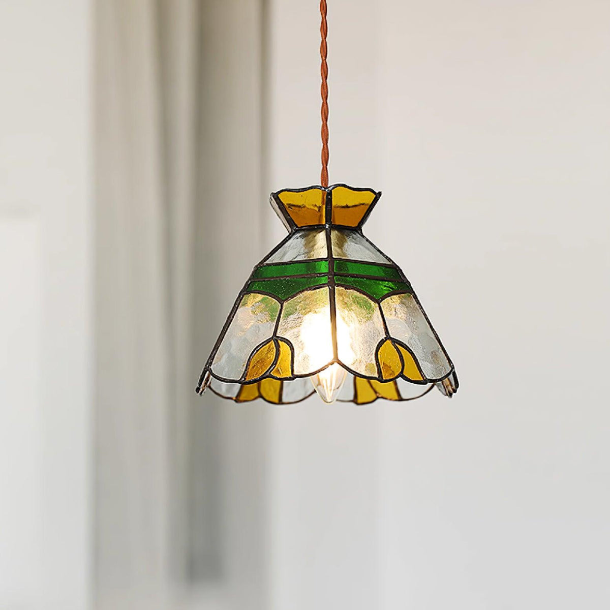 Coriva hanglamp met rookglas in mid-century stijl