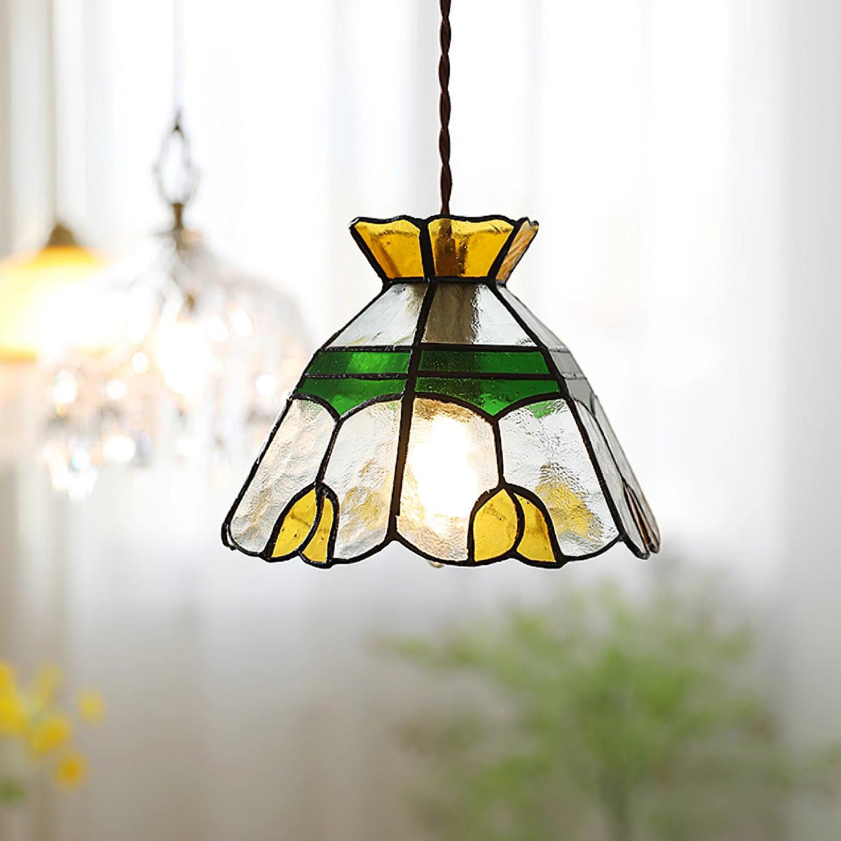 Coriva hanglamp met rookglas in mid-century stijl
