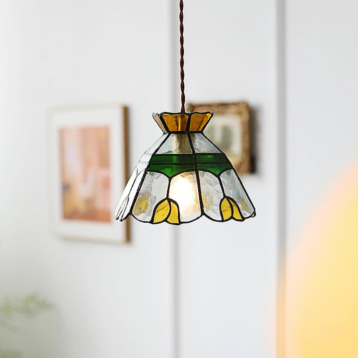 Coriva hanglamp met rookglas in mid-century stijl
