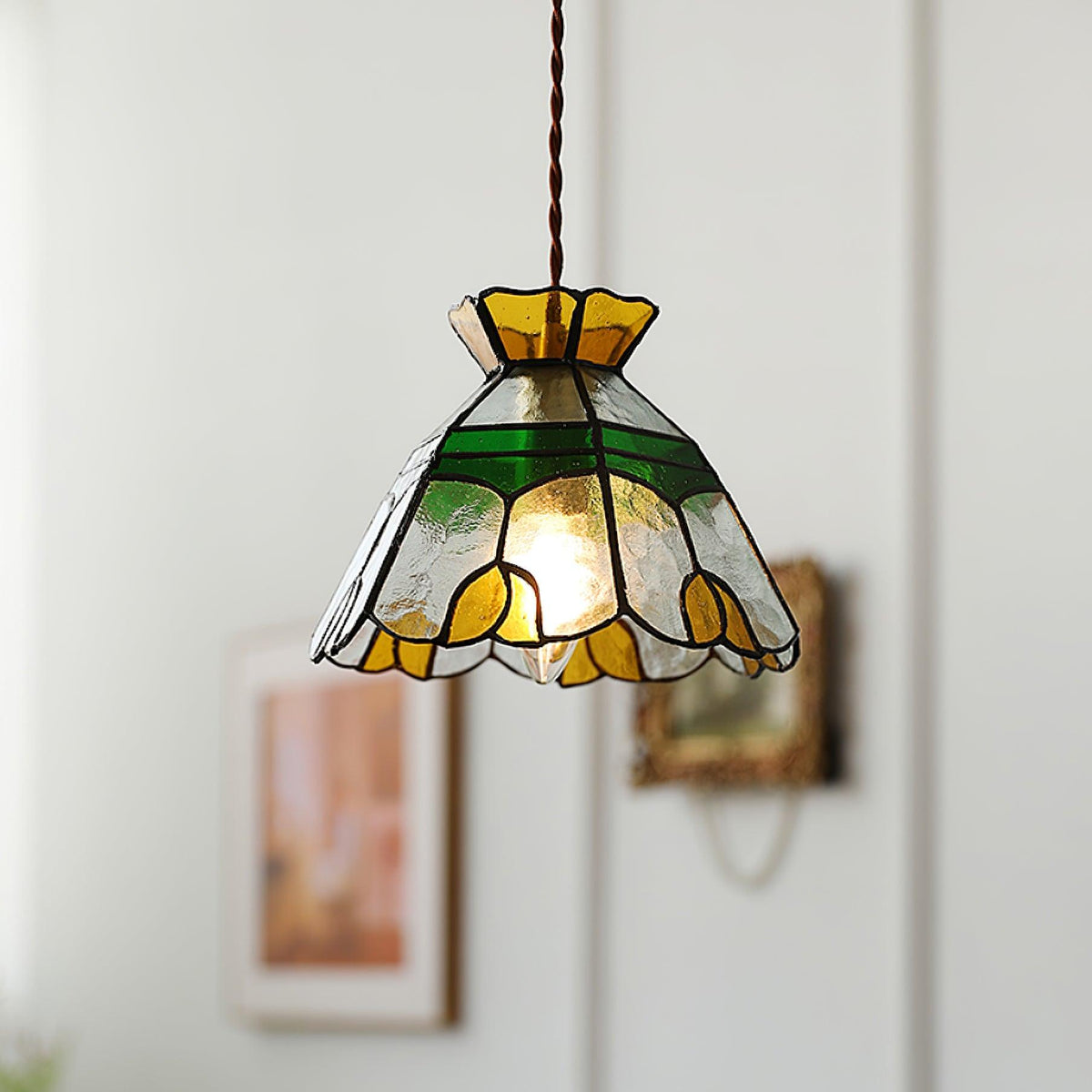 Coriva hanglamp met rookglas in mid-century stijl