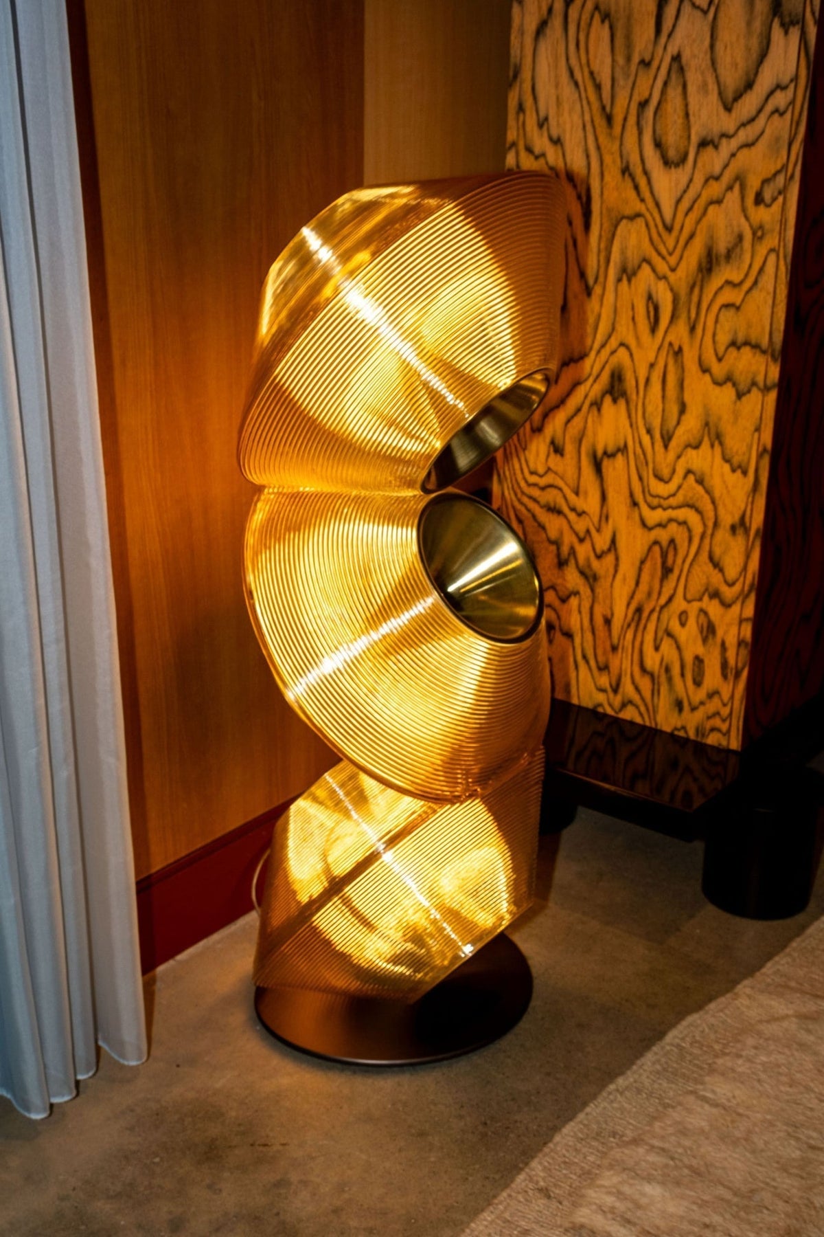 Caluena Lumen Tower vloerlamp