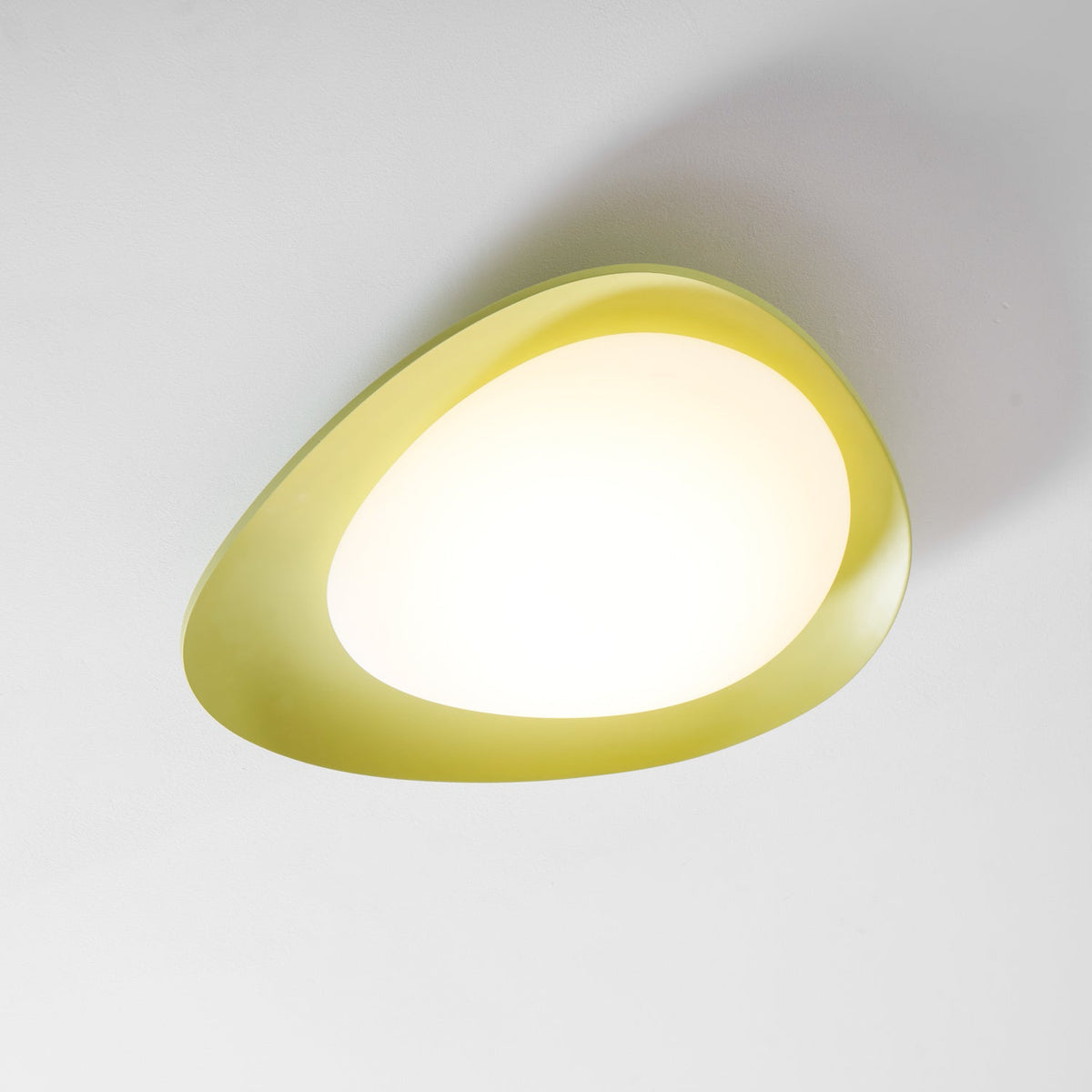 Poe hanglamp harsen ovaal zacht modern tijdloos