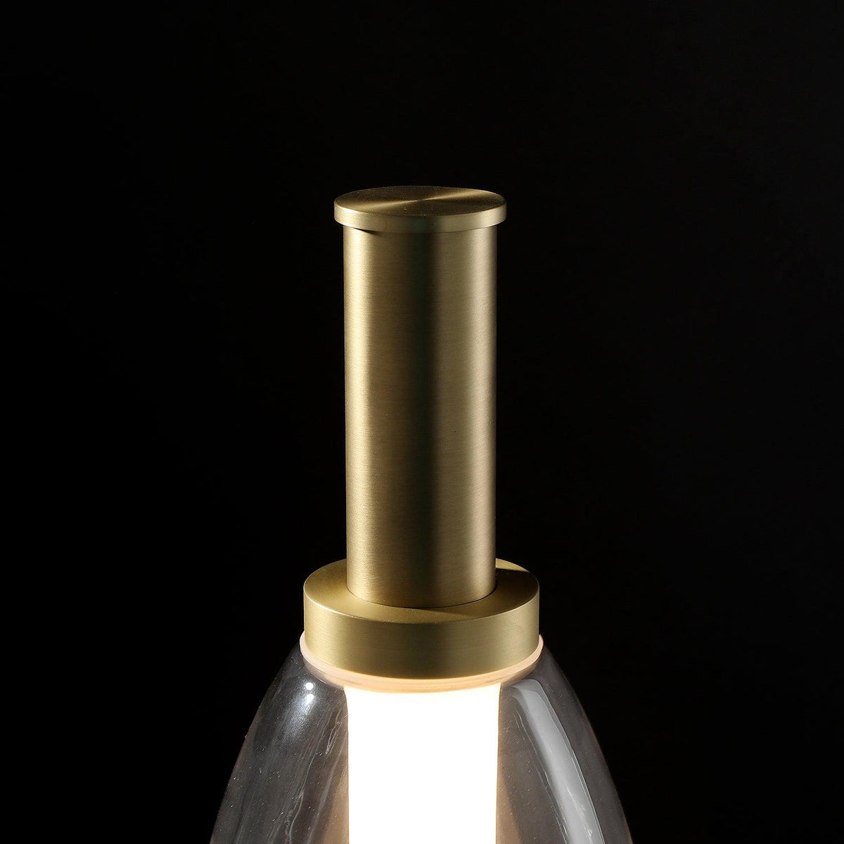 Ivthaarae tafellamp van glas