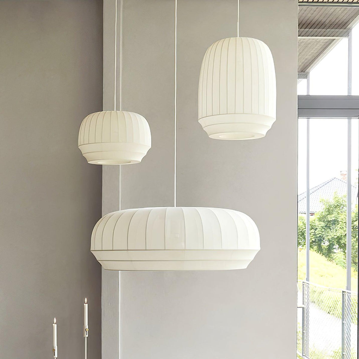 Taro hanglamp zijde kap witte stof verticale lijnen zachte moderne minimalistisch