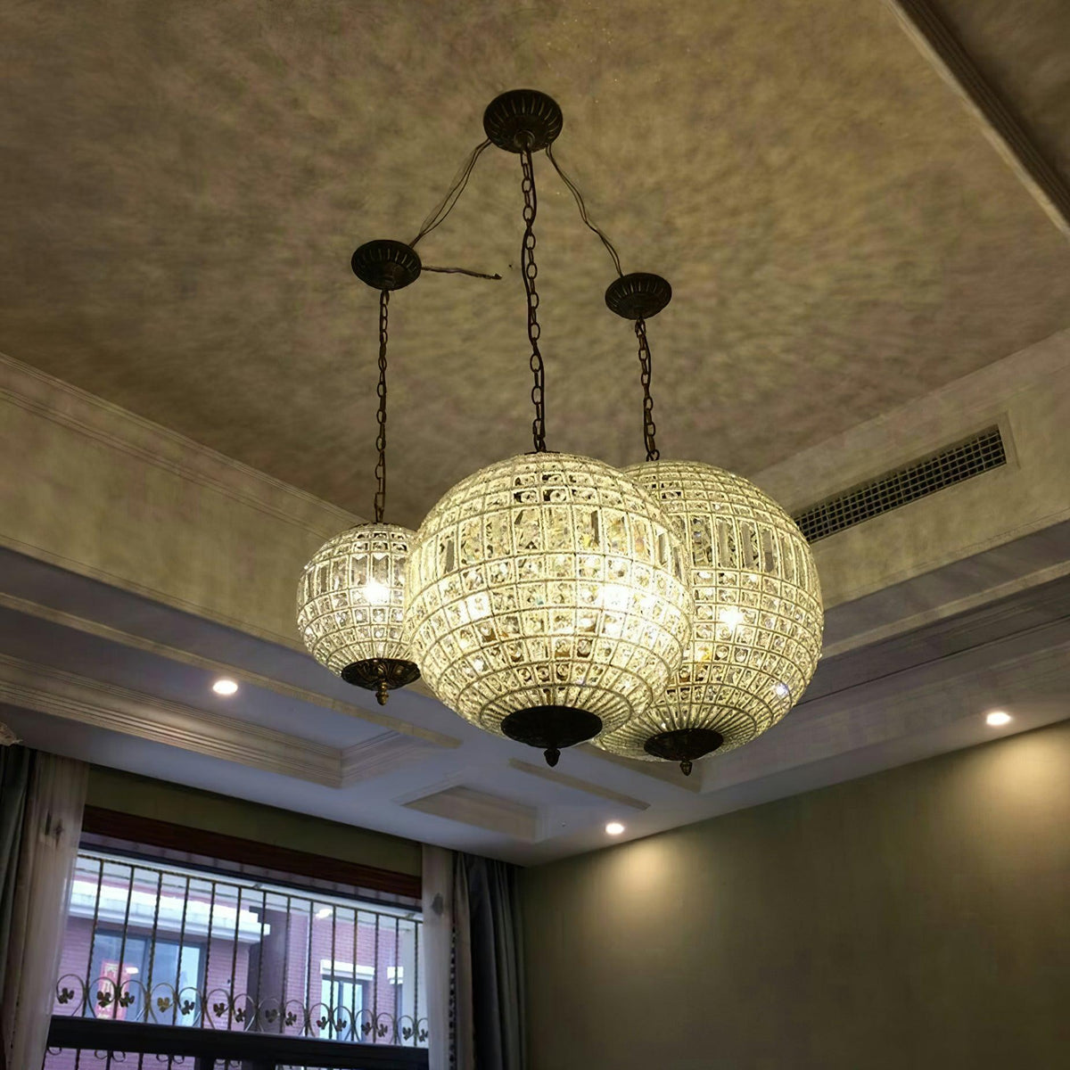 Elyinissa Kroonluchter Goud bollen Kristal Vintage