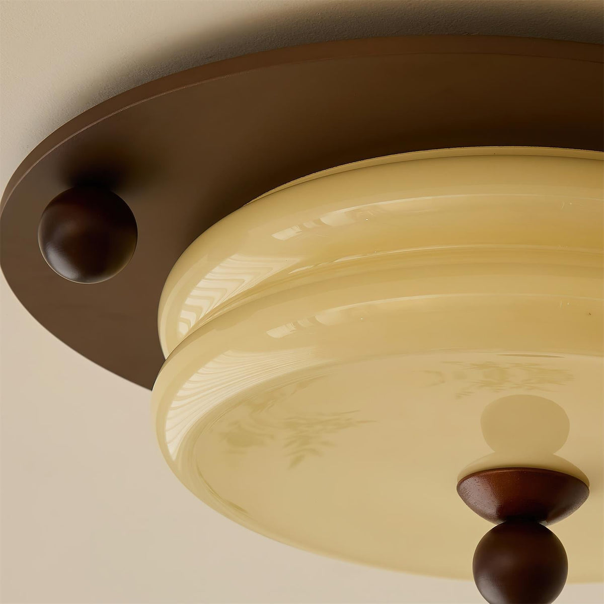 Rinoria plafondlamp van walnoothout