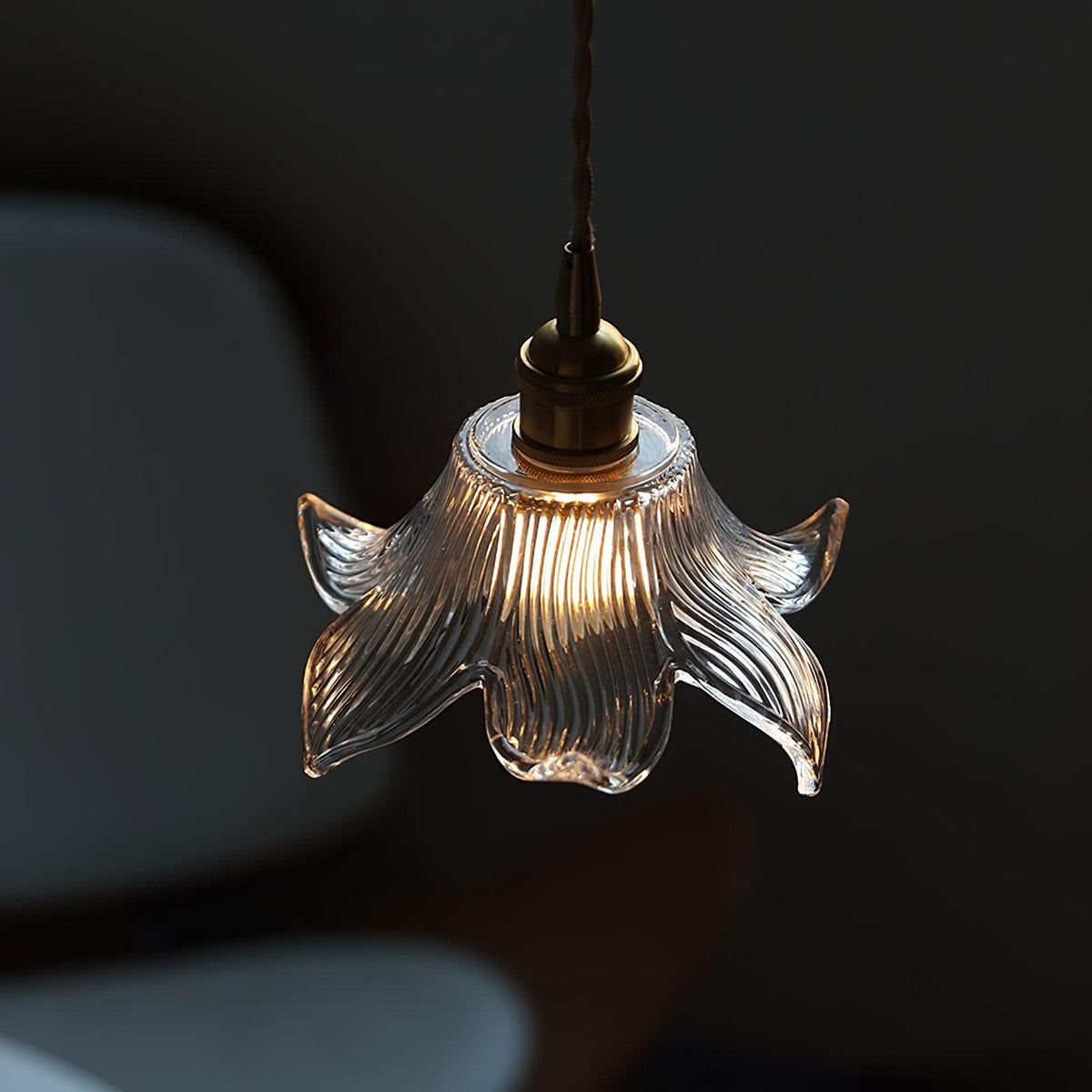 Aell hanglamp van messing en glas met glamoureus-ontwerp