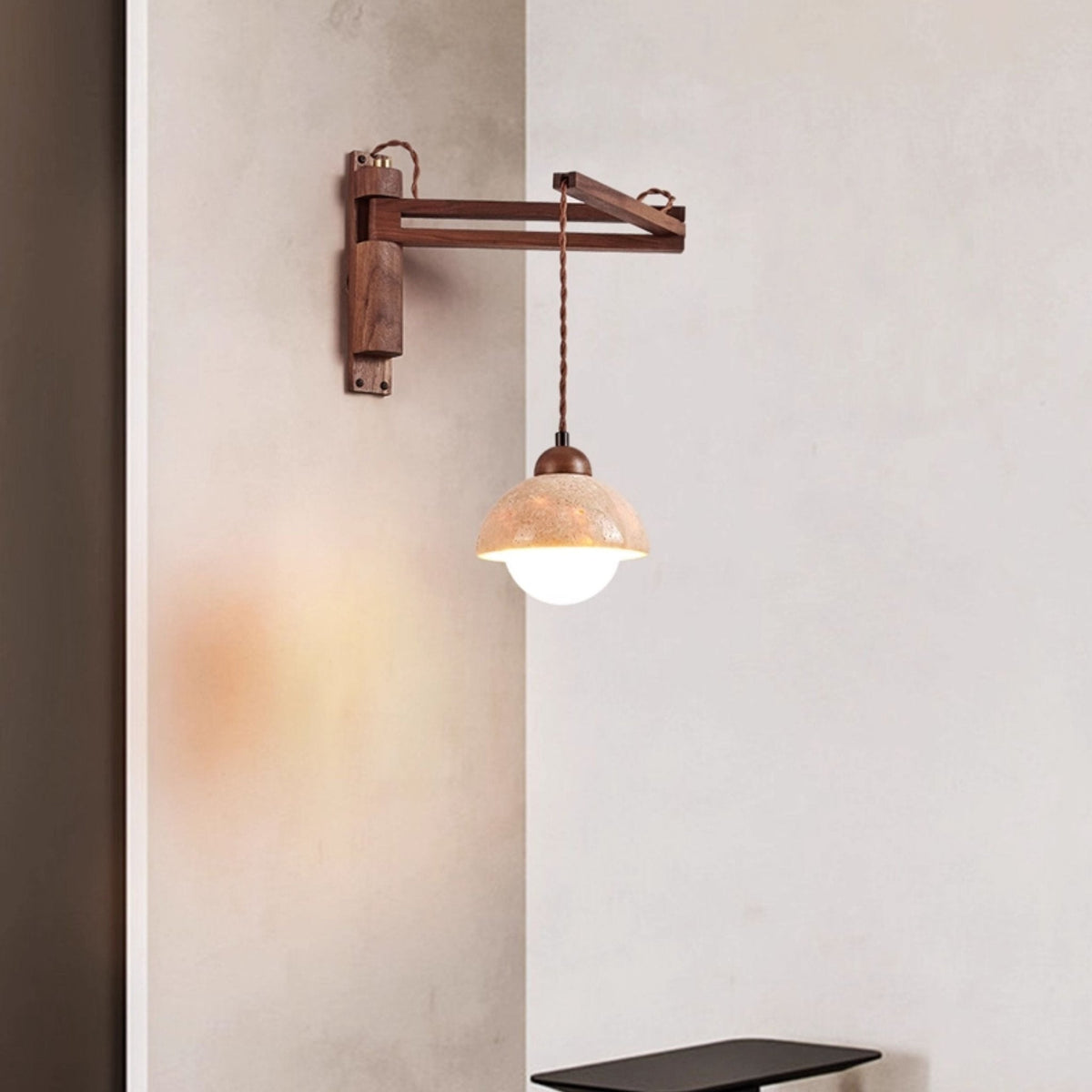 travertin wandlamp met zwenkarm