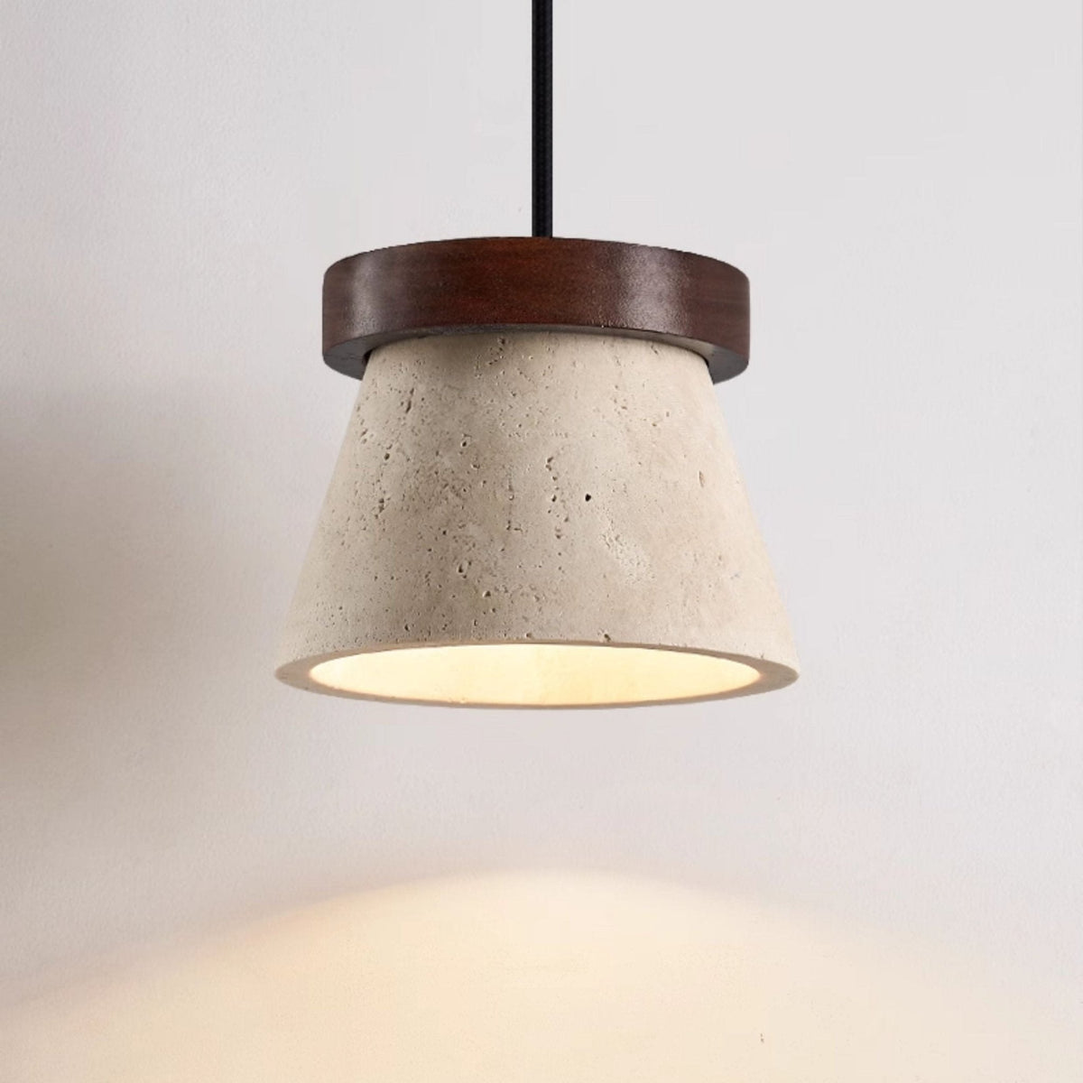 Valisielle hanglamp met geel travertin en walnoot
