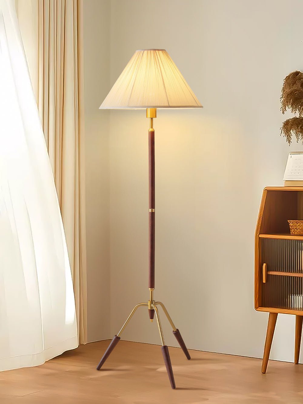 Caluiella vloerlamp met driepootbasis