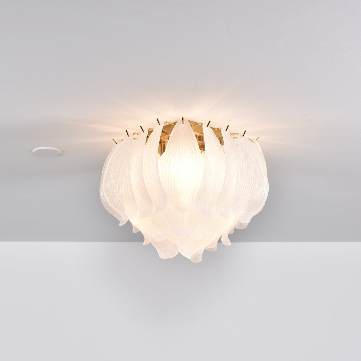 Liorivina plafondlamp Murano bloemblaadjes handgemaakte glas vlakke plafondlamp