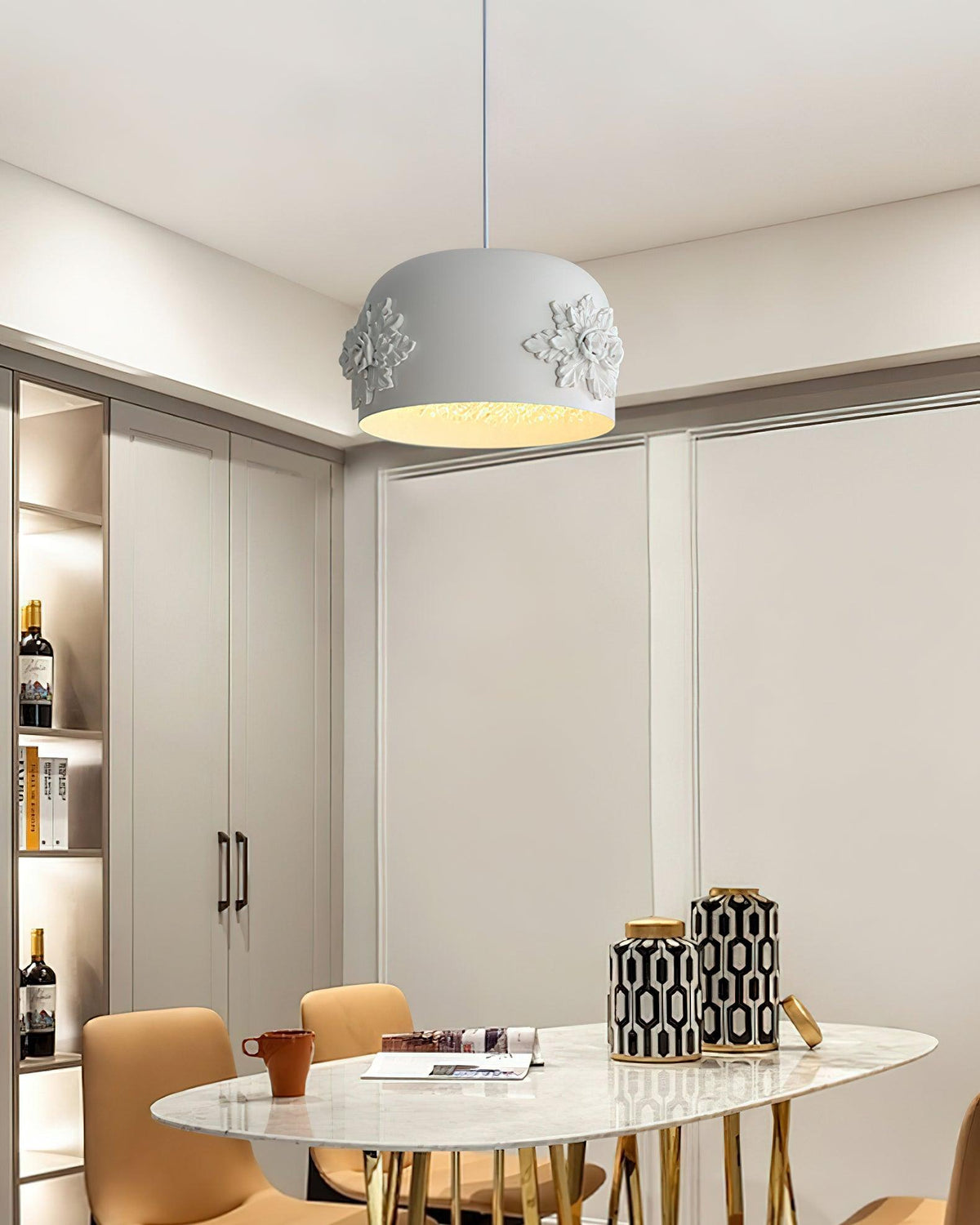 Solstice Minimalistische wandlamp van hars