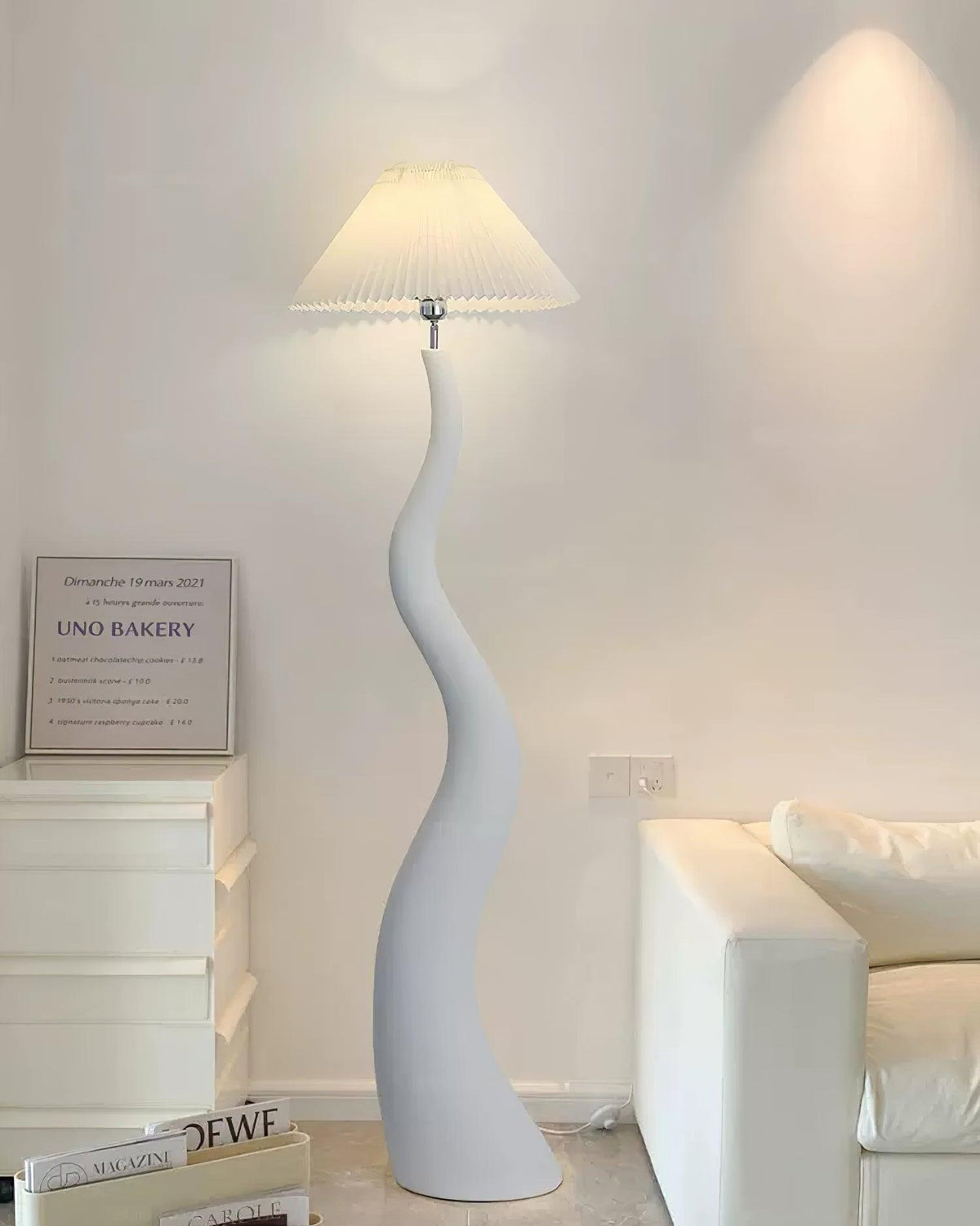 Bexyn vloerlamp van hars en stof