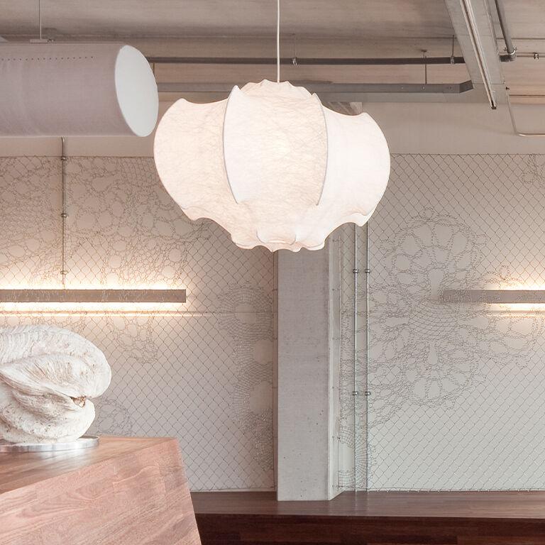 Lotus Minimalistische hanglamp van zijde